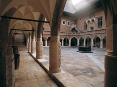 Dziedziniec Collegium Maius